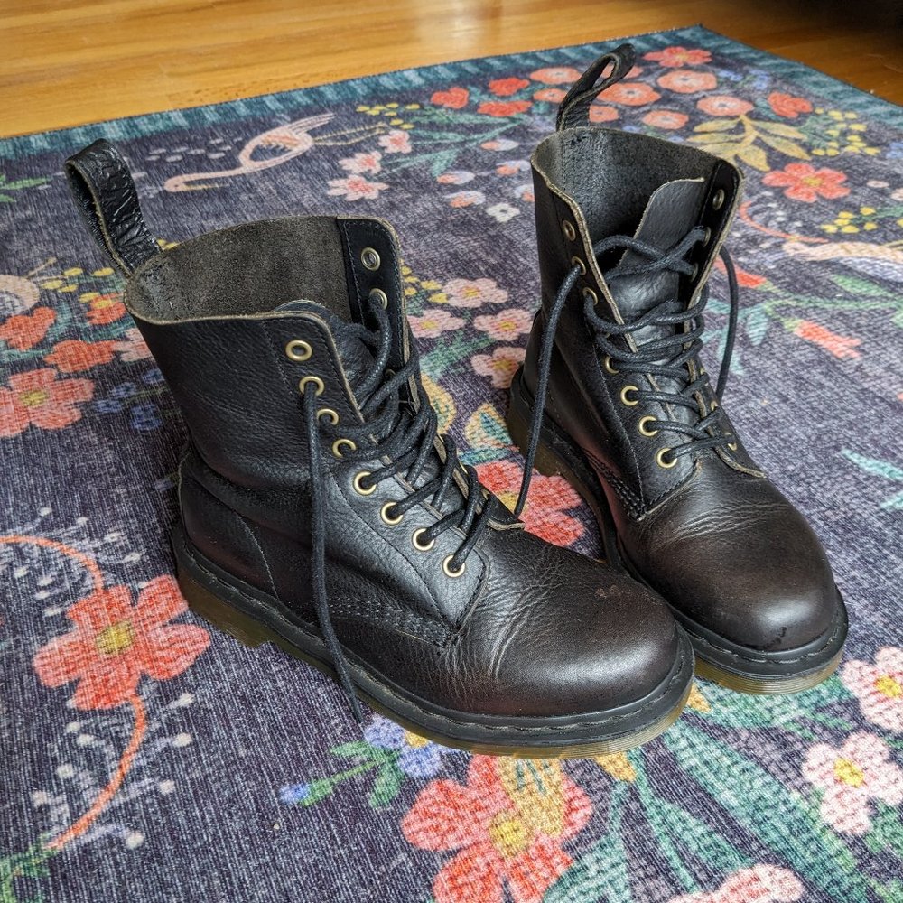 Classic Doc Martens, 1460, 38/7 women/6 men